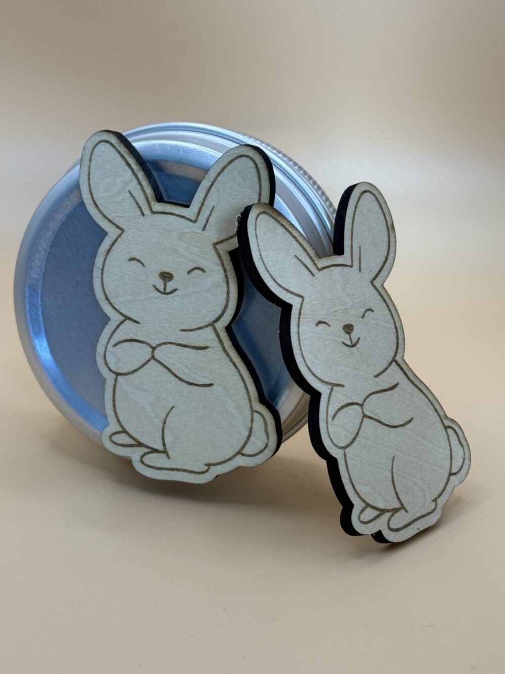 Holz-Pin, mit Magnet